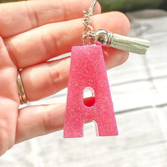 A initial keychain - Picture 2 of 2